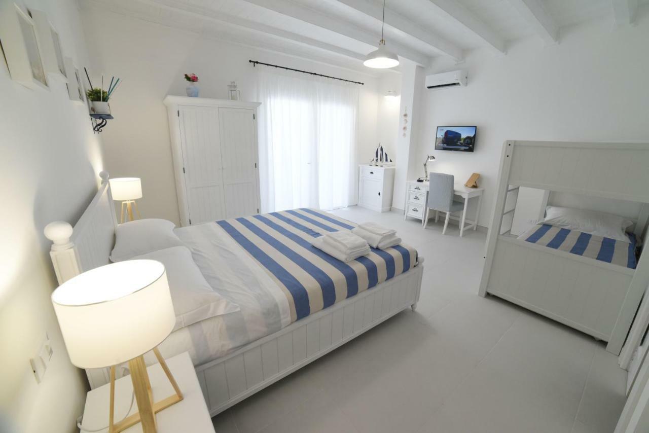 Latino Rent Room B&B Vista Mare Porto Cesareo Exterior photo